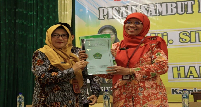 MAN 1 Tegal Gelar Serah Terima dan Pisah Sambut Jabatan Kepala Tata Usaha