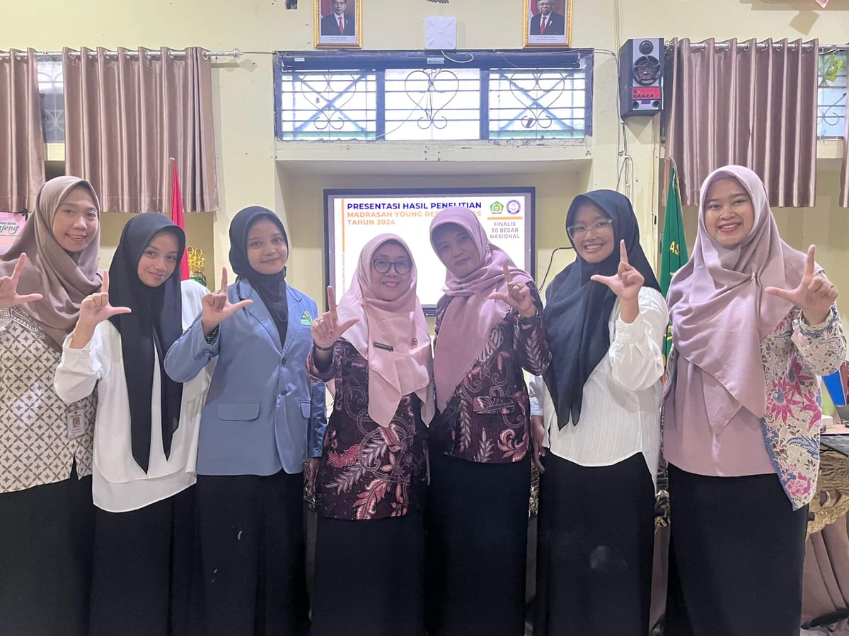 Melaju di Babak 30 Besar MYRES 2024, 2 Tim Riset MAN 1 Tegal Jalani Presentasi Hasil Penelitian