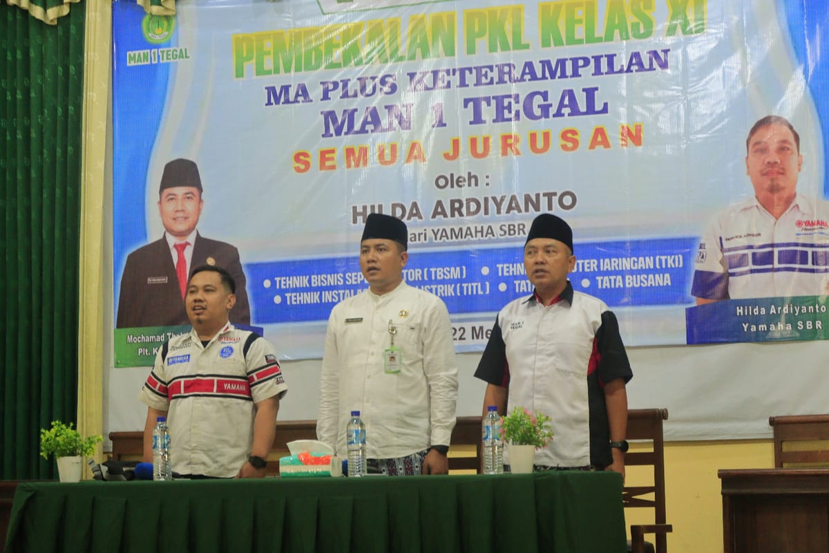 Hilda Ardiyanto dari Yamaha BSR Berikan Pembekalan PKL untuk Siswa Kelas XI Keterampilan MAN 1 Tegal
