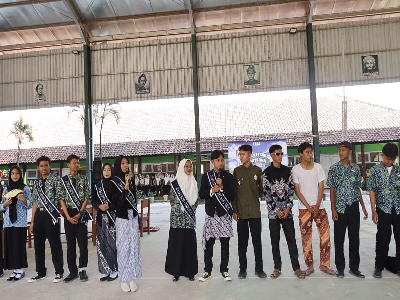 MATSAMA Hari Ketiga: Ekstrakurikuler MAN 1 Tegal Unjuk Gigi di Hadapan Peserta Didik Baru