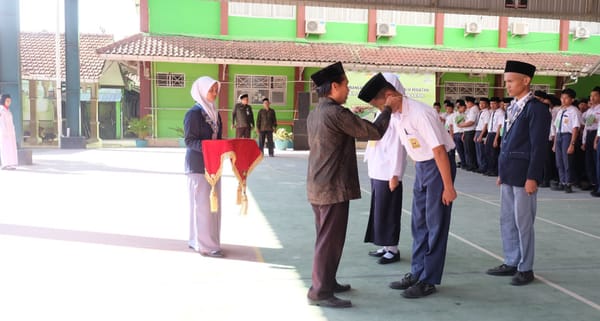 Upacara Penutupan dan Pemilihan Kelas Terbaik MATSAMA MAN 1 Tegal Berjalan Khidmat