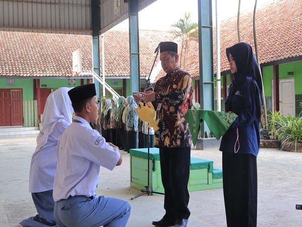 Kepala MAN 1 Tegal Buka Kegiatan MOSABA 2025