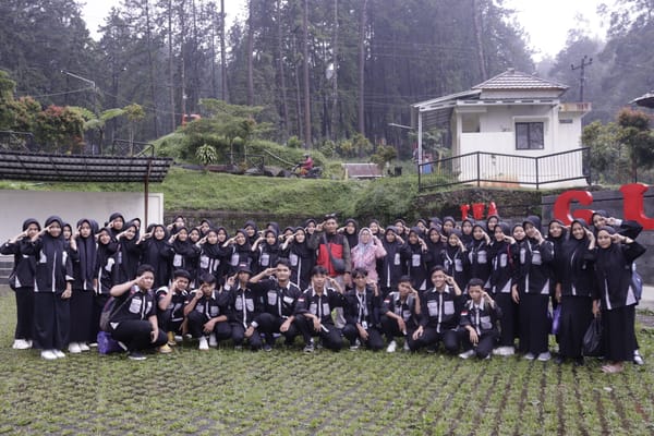 Jurnalis Muda MAN 1 Tegal Jelajah Guci: Belajar, Berkreasi dan Menginspirasi