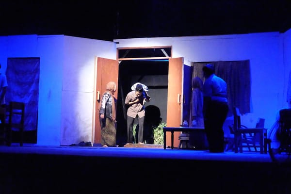 Teater Emas MAN 1 Tegal Guncang Penonton Saat Pentas di Gedung Rakyat