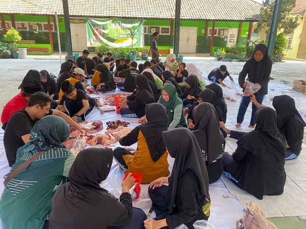 MAN 1 Tegal Adakan Penyembelihan Hewan Kurban dalam Rangka Iduladha 1446 H